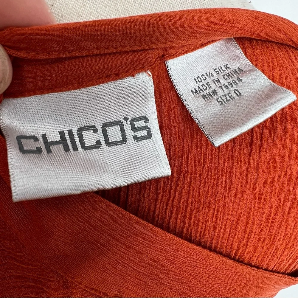 CHICO’S 100 % Burnt Orange Gauzy Pleated Button Down Lightweight 3/4 Sleeve Top - Picture 13 of 13